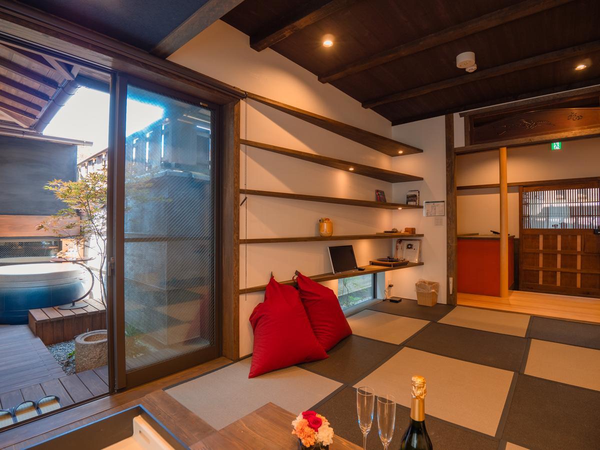 Kiraku Kyoto Gion Villa Bagian luar foto